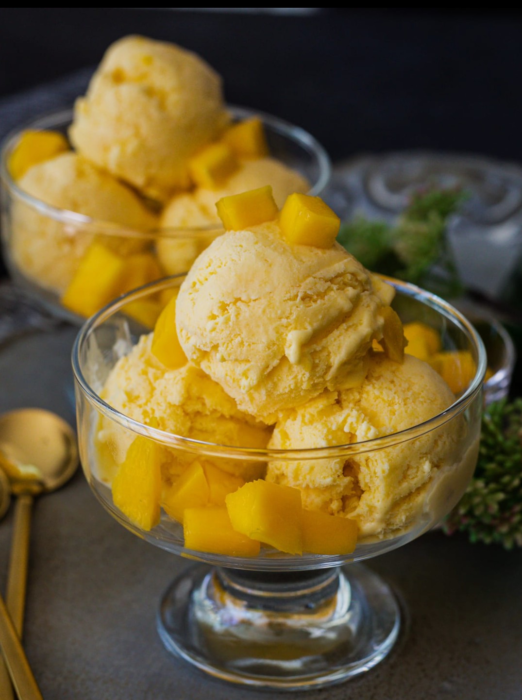 Flavoured Ice cream (Mango)