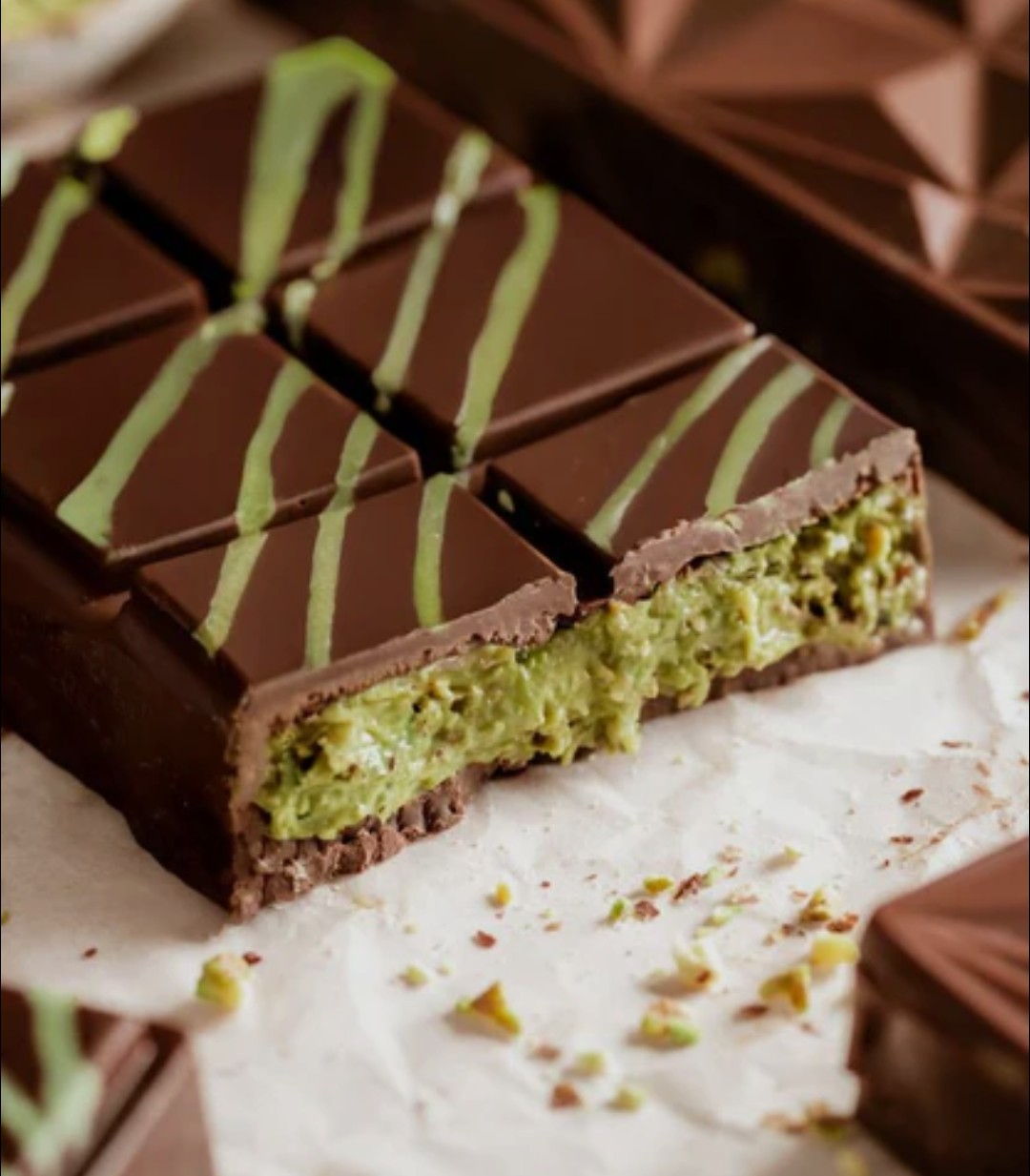 Chocolate Flavoured (Pistachio Kunafa chocolate)
