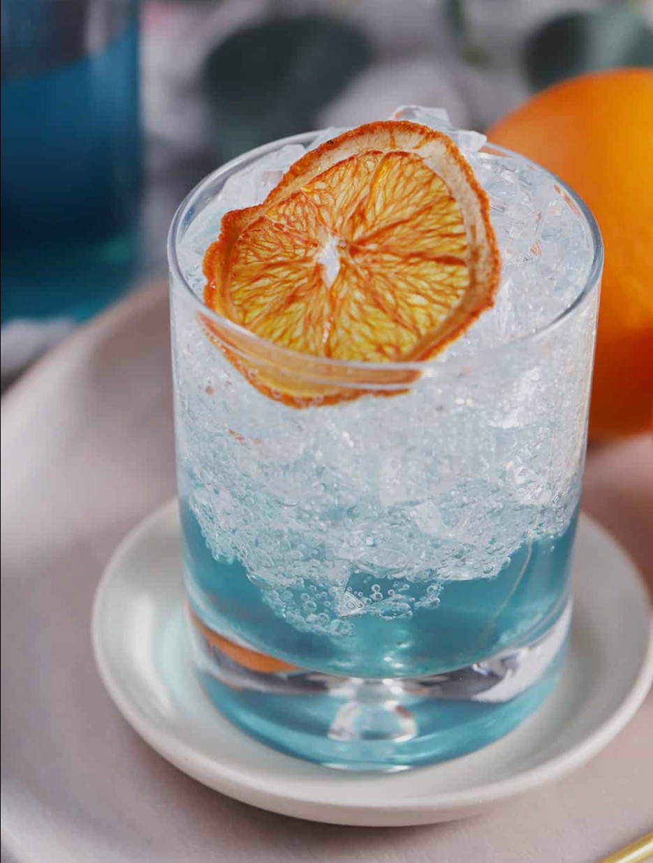 Flavoured Soda (Blue Curacao)