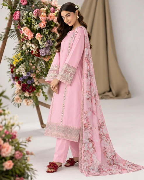 Aylin 3-Piece Available Sizes: Small, Medium &amp; Large Collection: Stitched Aylin 3-Piece by Tabinda Officials is a beautifully stitched ensemble that blends effortless elegance with everyday comfort. Designed with a refined look and graceful appea