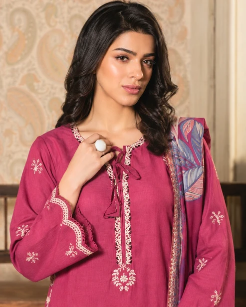 Nisa 3-Piece Available Sizes: Small, Medium &amp; Large Collection: Stitched Nisa 3-Piece by Tabinda Officials is crafted from 100% pure Cambric Cotton with a soft finish, paired with a beautifully detailed Digital Print Swiss Lawn Dupatta. A comfort